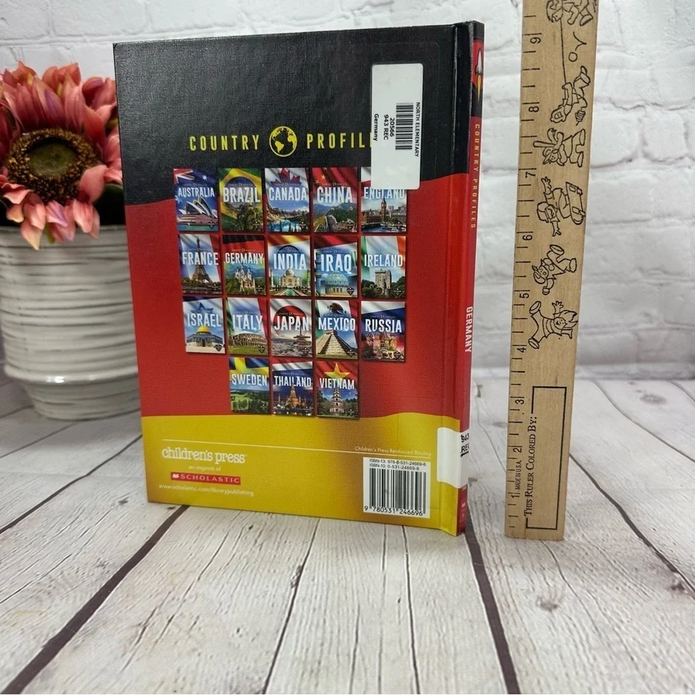 Scholastic 2018 Germany Country Profiles Book -hard cover blastoff discovery